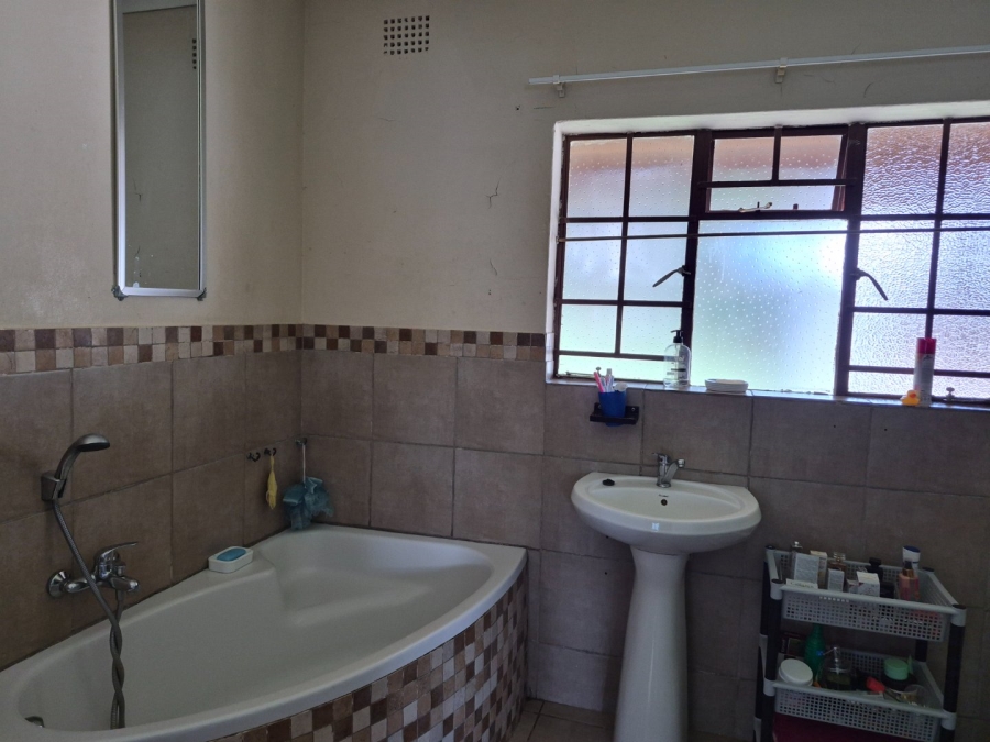 3 Bedroom Property for Sale in Aliwal North Eastern Cape